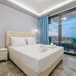 Christina Aparthotel 3*