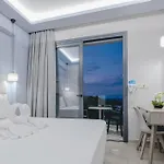Aparthotel Christina 3*