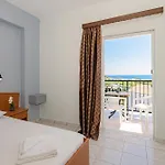 Aparthotel Christina 3*