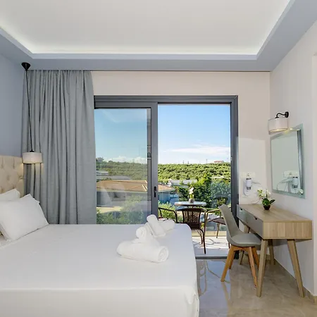 Апарт-отель Christina 4*