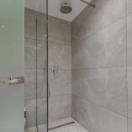 Christina Апарт-отель Циливи