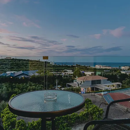 Christina Апарт-отель Циливи