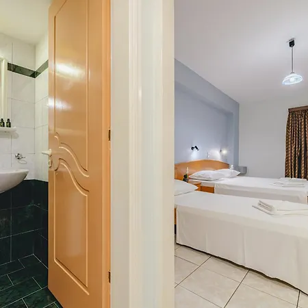 Christina Апарт-отель Циливи