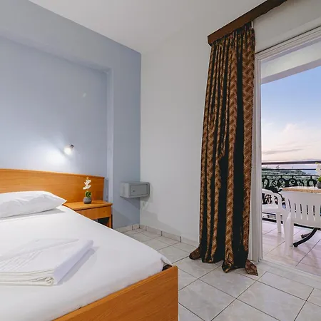 Christina Апарт-отель 4*