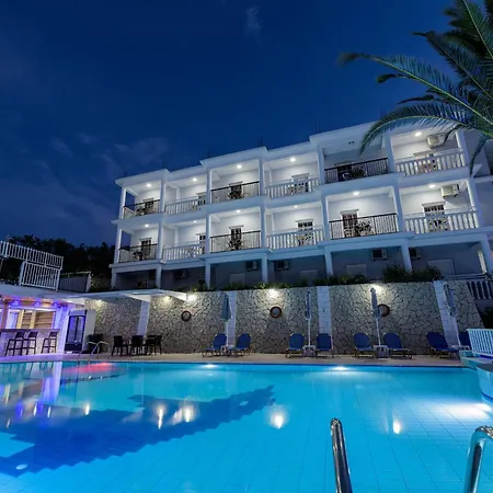 Апарт-отель Christina 4*