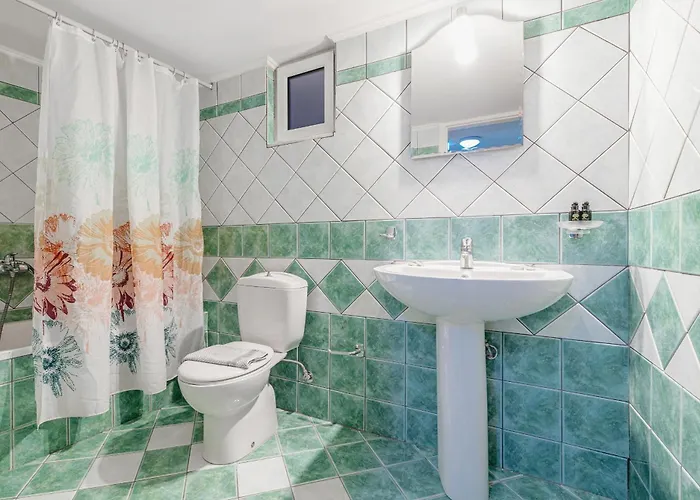 Aparthotel Christina 4*