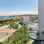 Apart-hotel Christina