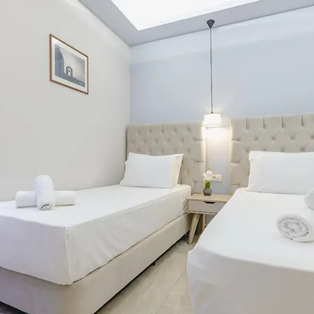 Christina Aparthotel *