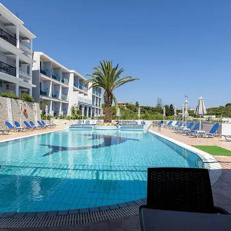 Christina Aparthotel *